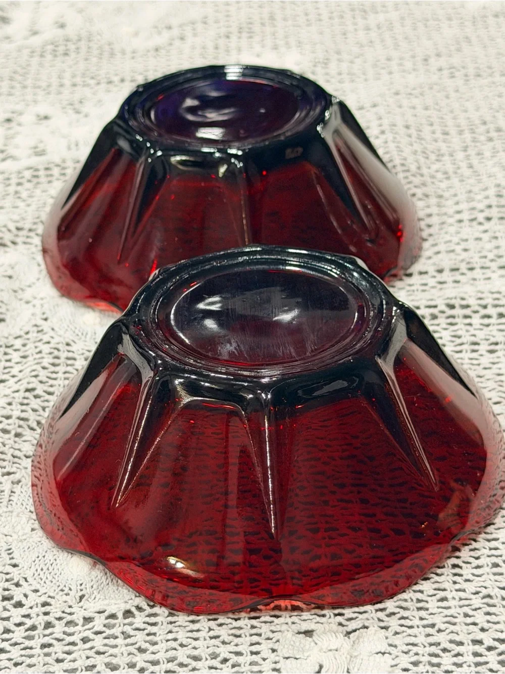 Scalloped set 2 desert or fruit  bowls produced by Anchor Hocking 5”